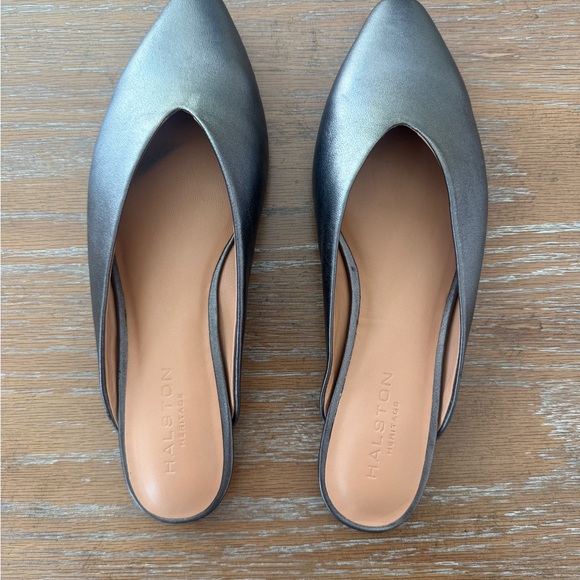 Halston Heritage Leather Gray Metallic Slip On Flat Mules US8 - Picture 1 of 11